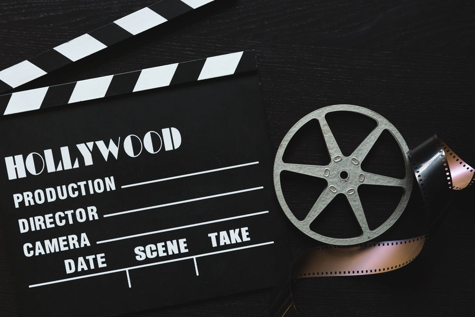 Hollywood Glitz Nails -- FREE ONLINE COURSE!!