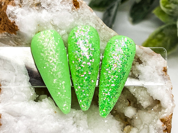 MM - "Jade Palace" -- Lavish Ladybug Sparklers