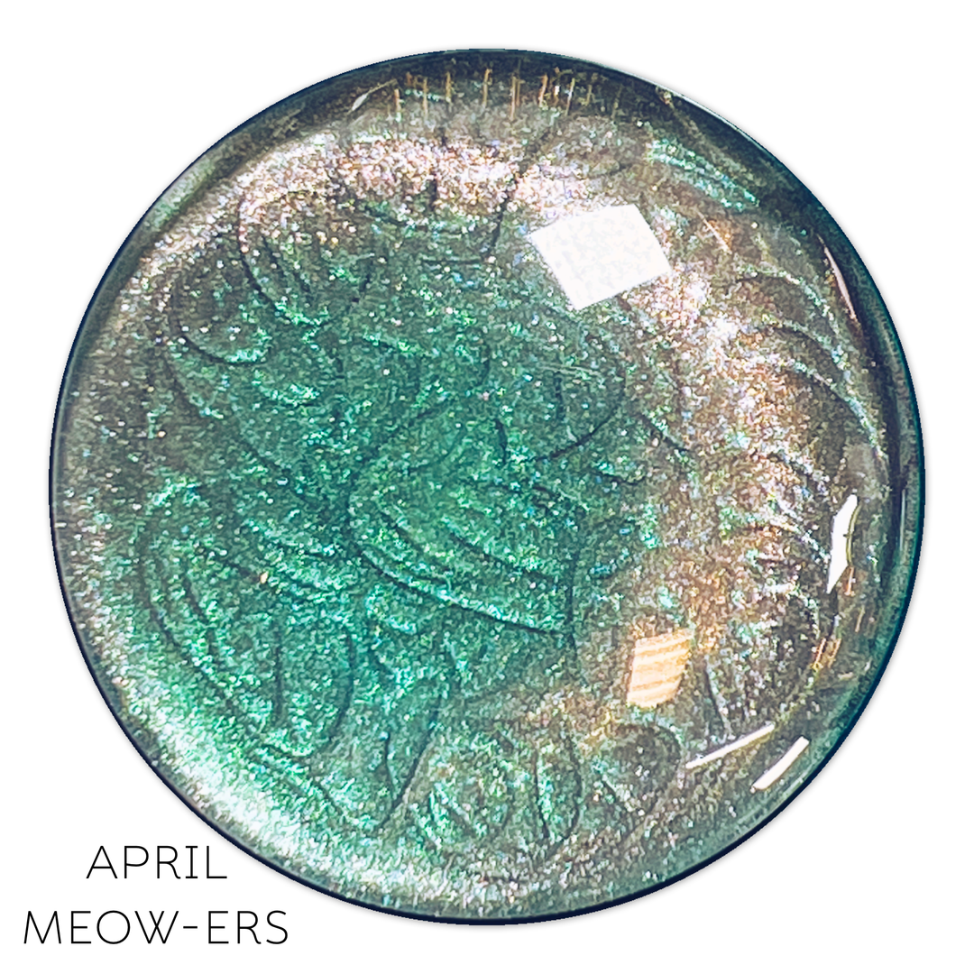 April Meow-ers -- Minx Cat Eye Gel