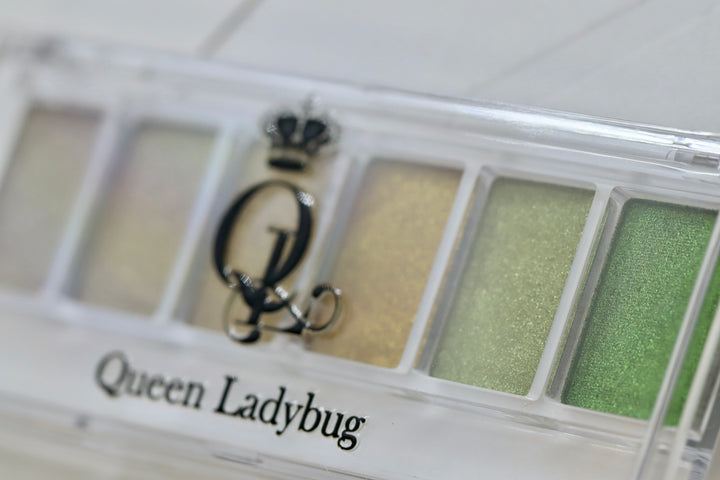 Green & Gold Chrome Palette -- 13 Days of Halloween