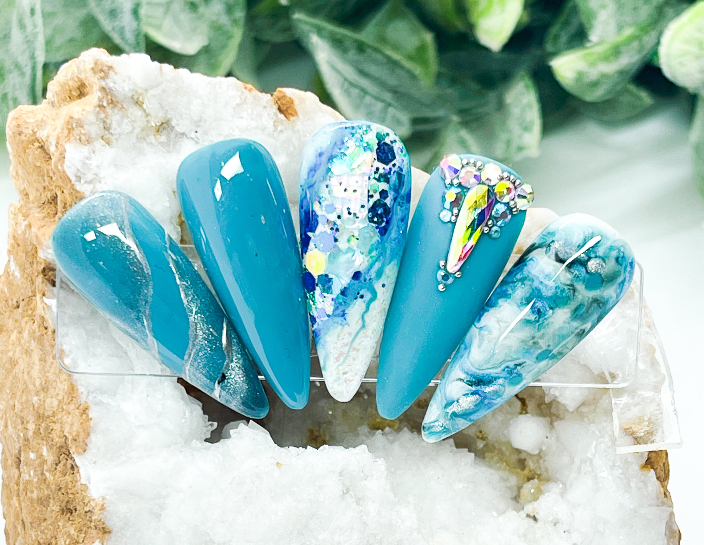 Tombstone Cat Eye Gel: MOONBEAM