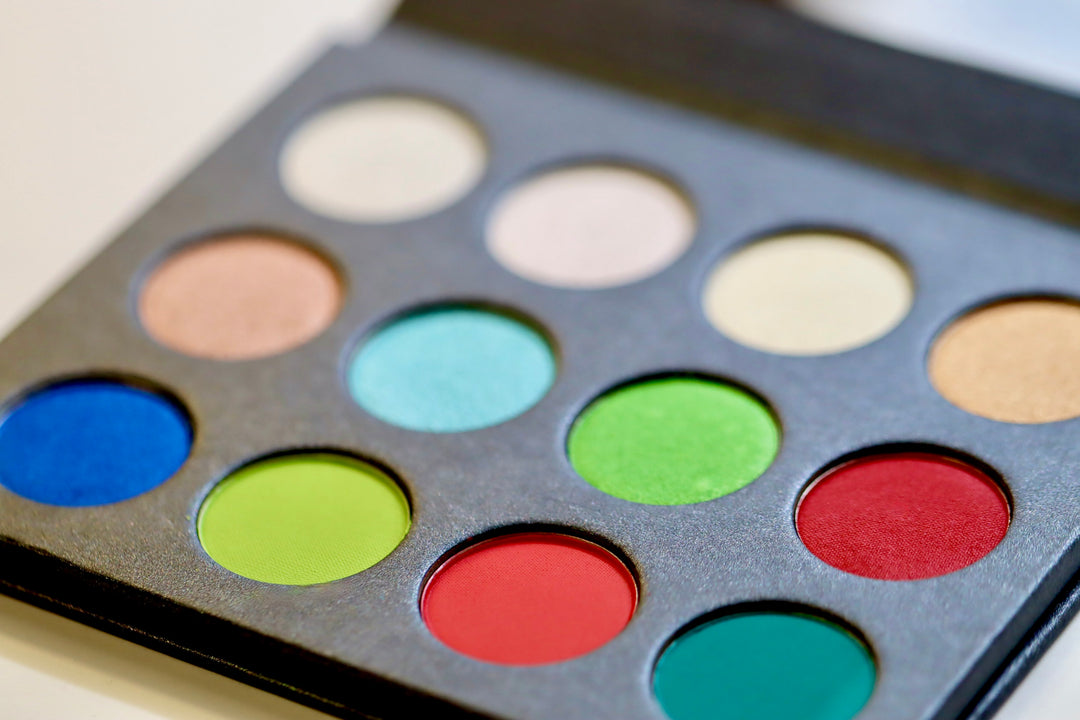 Heartwarming Holiday -- 12pc. Pigment Palette