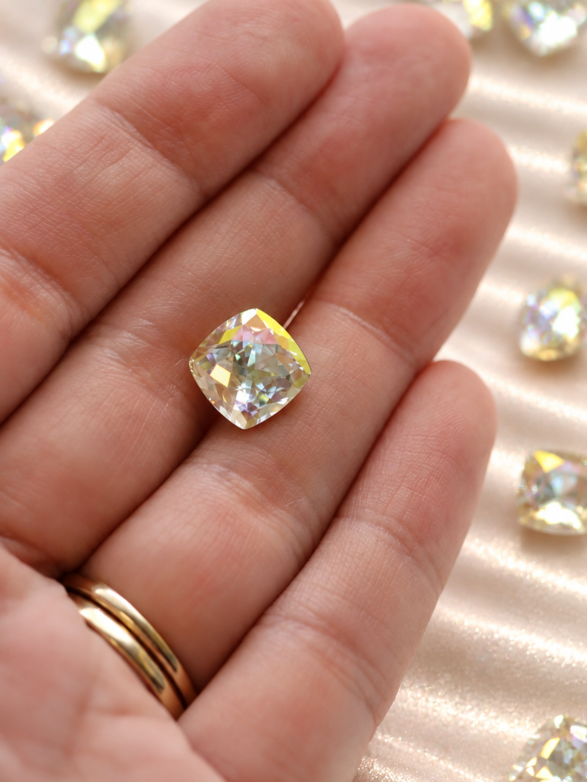 4 Ct. Square Cushion Cut Canary AB