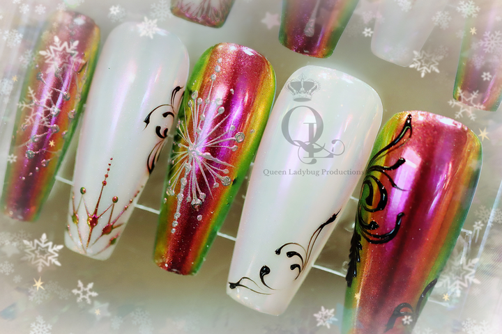 Omni Chrome Snowflake Press-On Nails